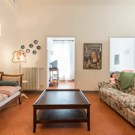 Pitti Large With Balcony *